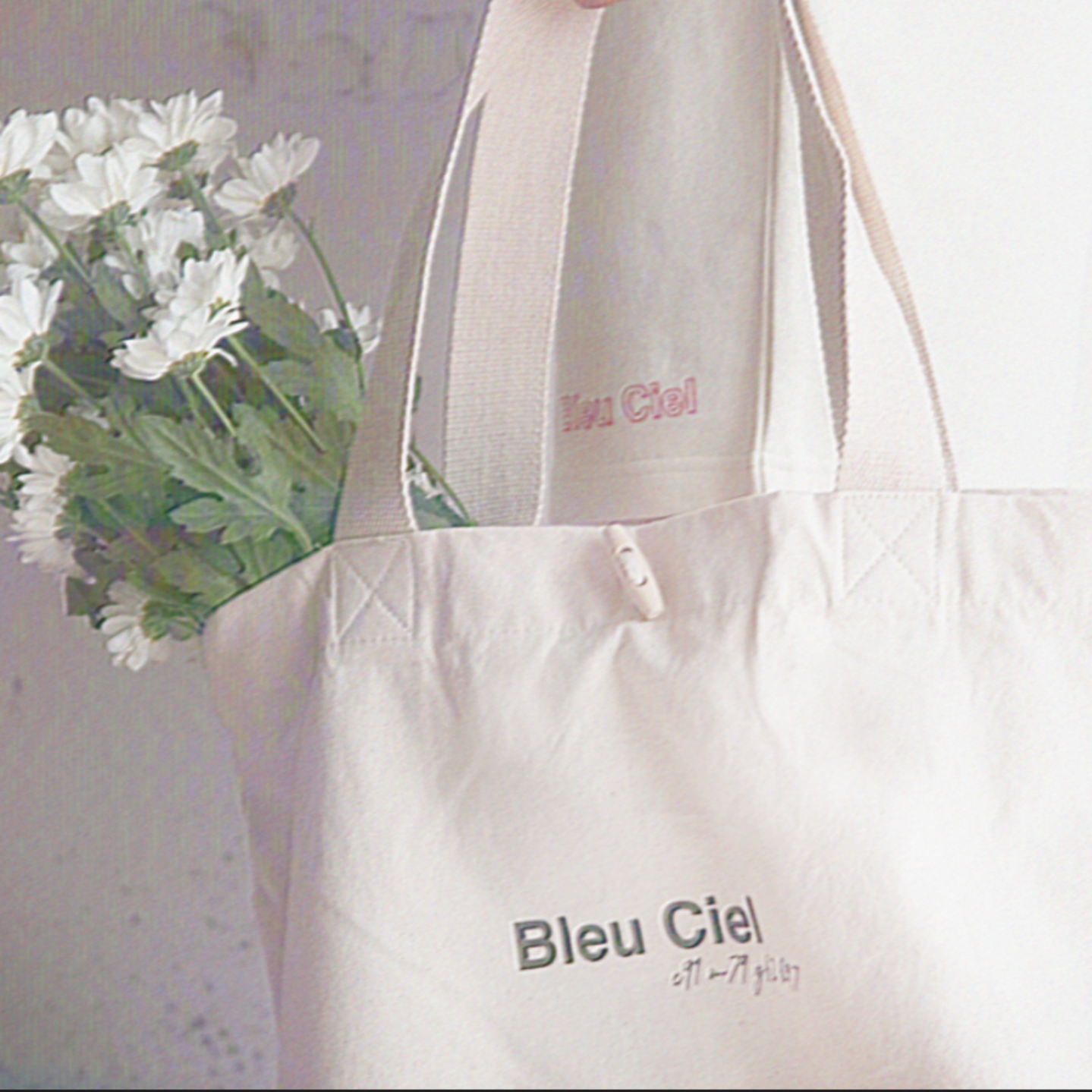 Basique Tote Bag